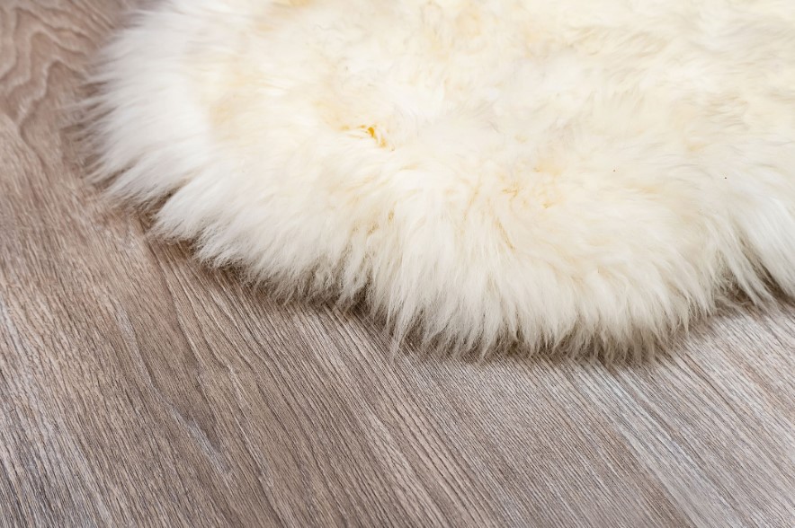 10 Tips on Cleaning Your Sheepskin Rugs