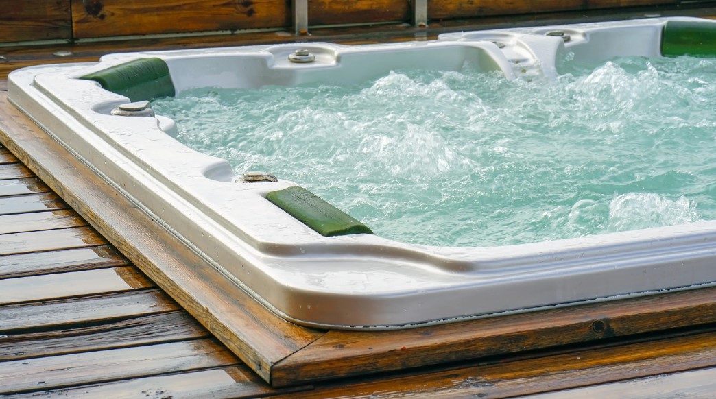 Here is How You Can Keep Your Spa Pool Water Clean and Healthy for Longer